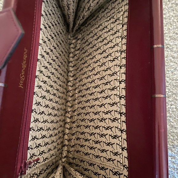 Authentic Yves Saint Laurent maroon clutch - Picture 4 of 10